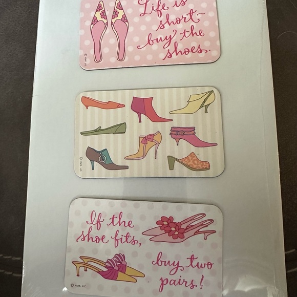 All I want is Peace on Earth and real cute shoes 20 note cards - Picture 5 of 5